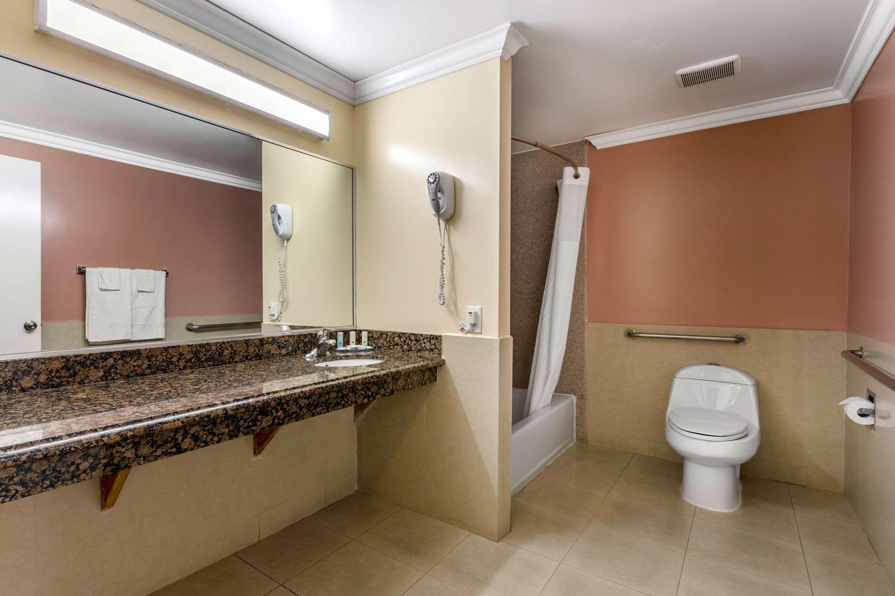 Quality Inn Lomita-Los Angeles South Bay Exterior foto